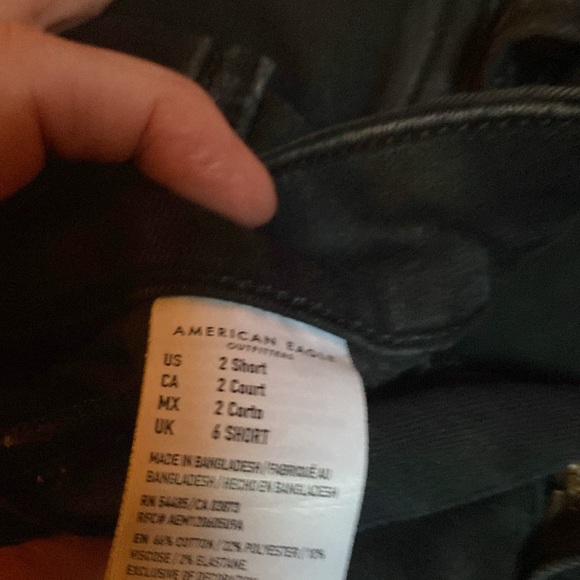 Jr 2s American eagle black jean material pants - Picture 4 of 4